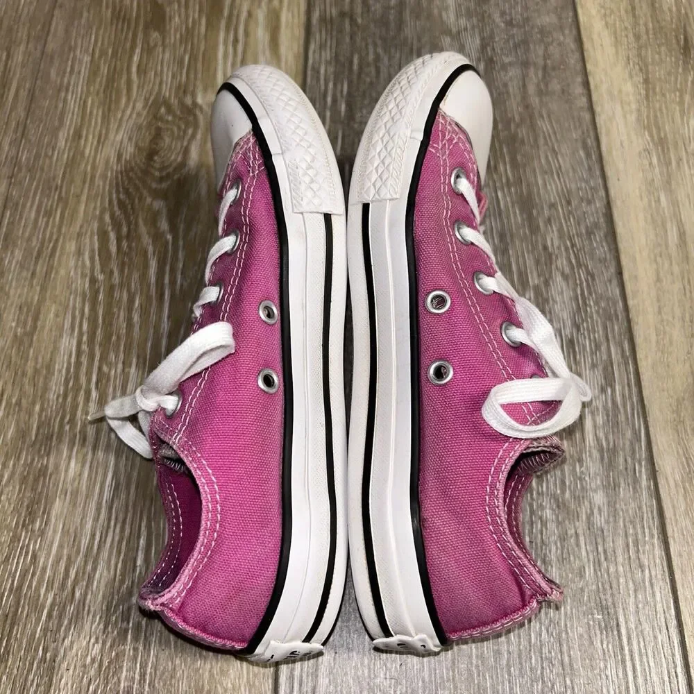 Converse previously owned
